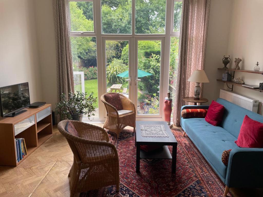Cozy 3 Bedroom Holiday Home! Londen Buitenkant foto