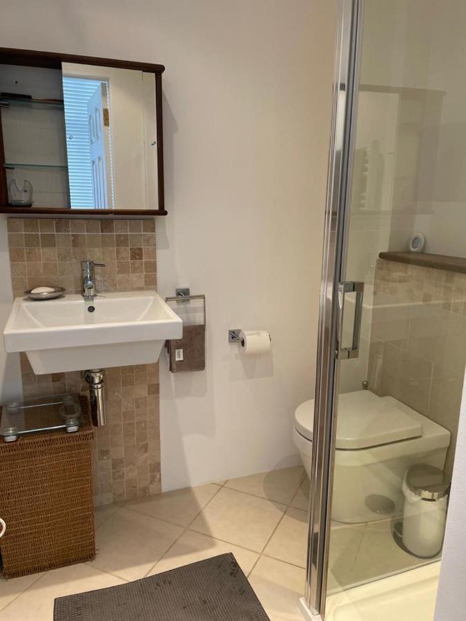 Cozy 3 Bedroom Holiday Home! Londen Buitenkant foto