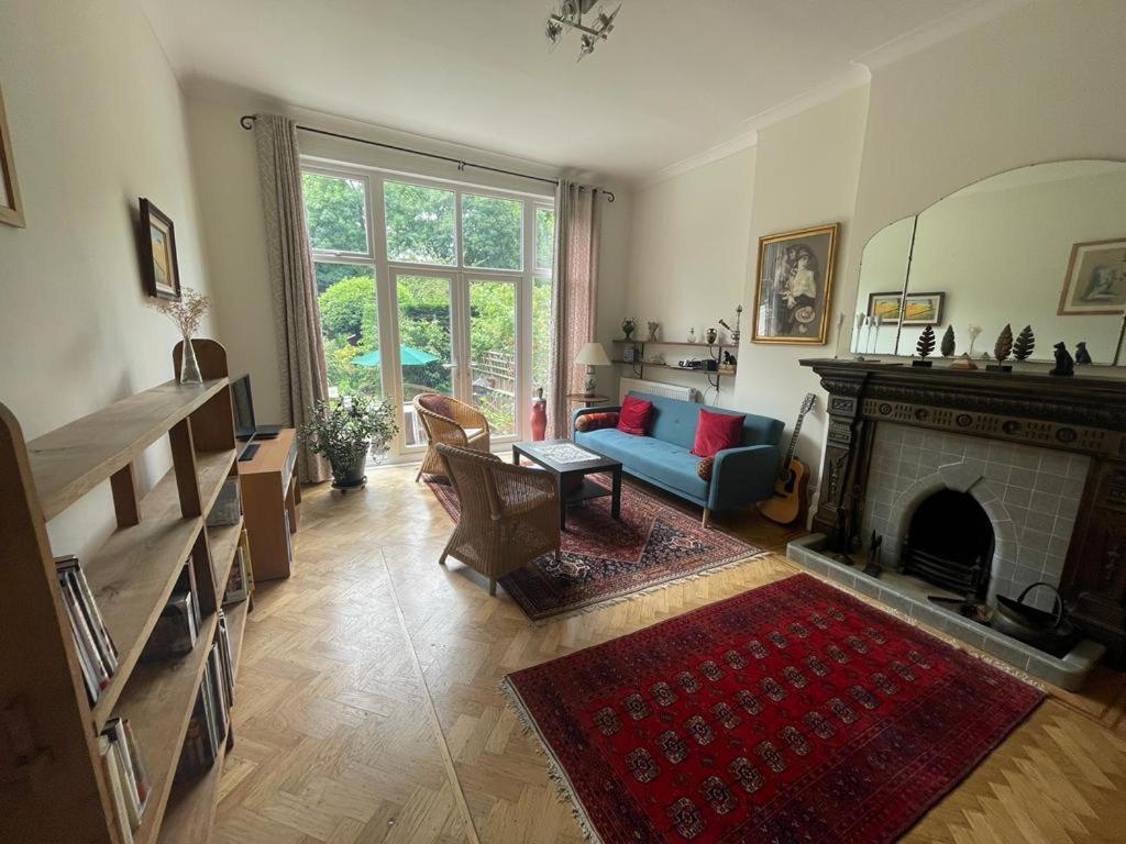 Cozy 3 Bedroom Holiday Home! Londen Buitenkant foto
