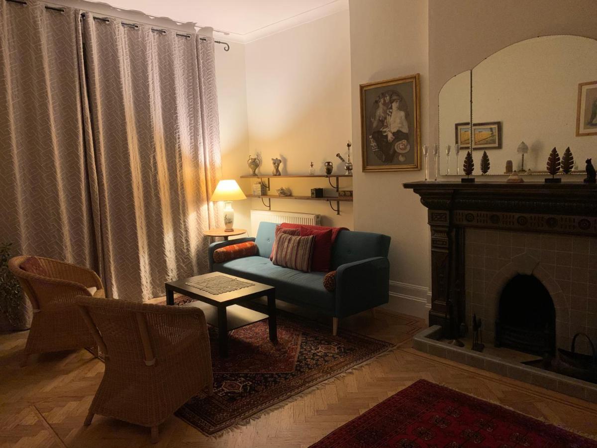 Cozy 3 Bedroom Holiday Home! Londen Buitenkant foto